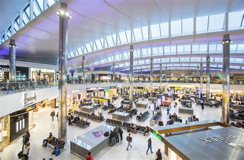 heathrow airport shops terminal 4
